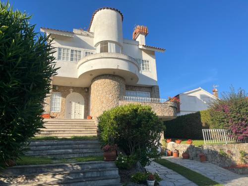 A Porqueira House | Preciosa casa en playa América