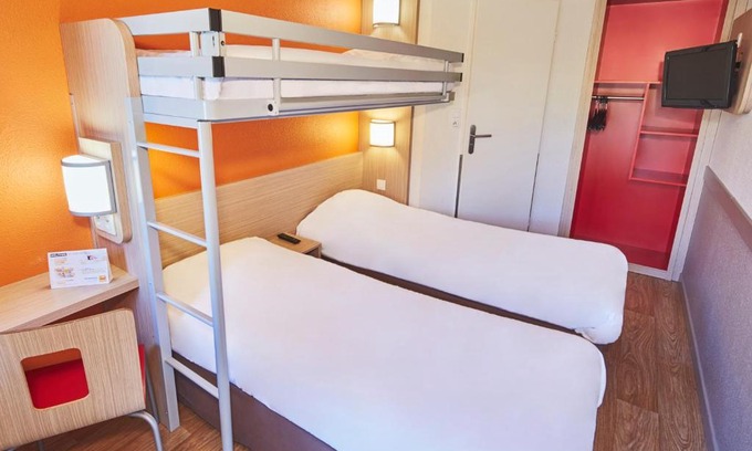 Vert-Saint-Denis Hotel | Première Classe Melun Senart