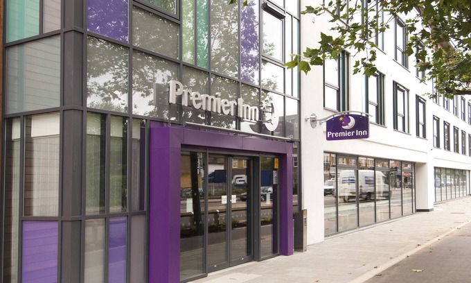 North Richmond Hotel | Premier Inn London Richmond