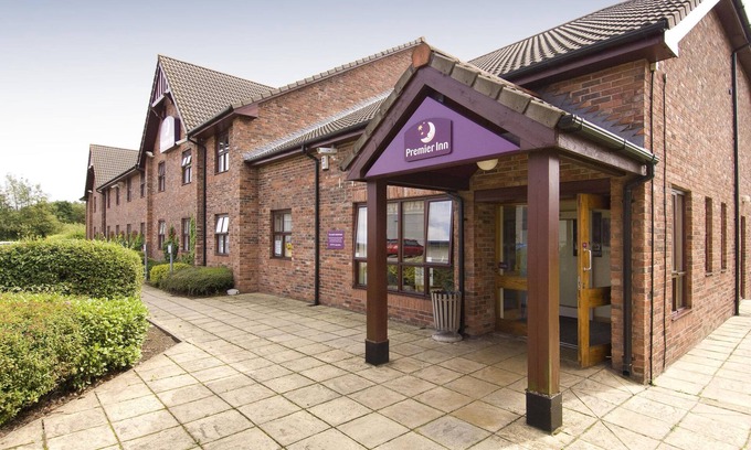 St Helens Hotel | Premier Inn St. Helens South