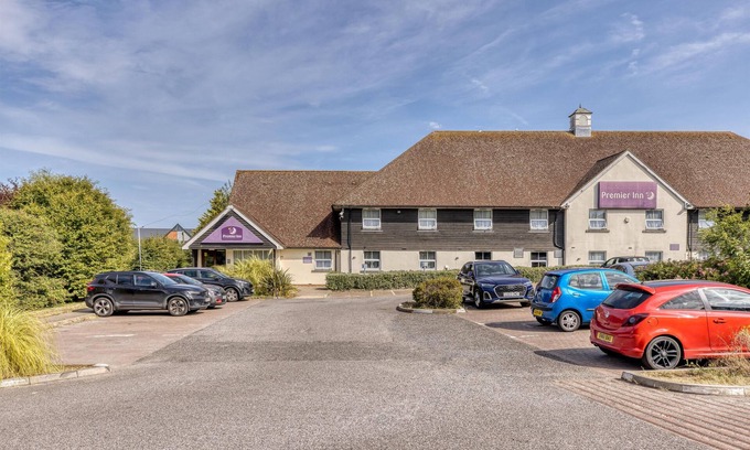 Whitstable Hotel | Premier Inn Whitstable