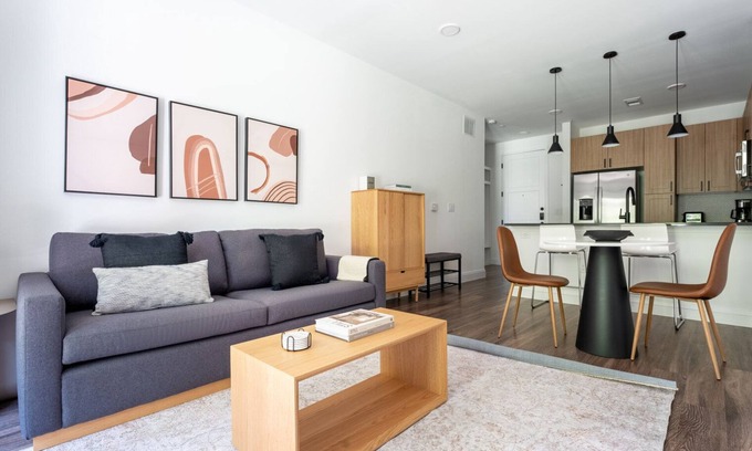 Hancock Apartment | Premium Central Austin 1BR w/Pool, Gym & W/D, nr U. Texas, by Blueground