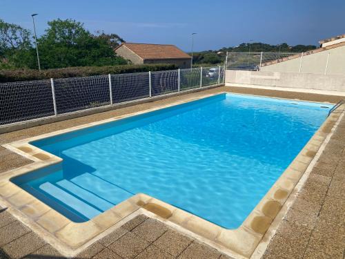 Giens Apartment | Presqu'ile de Giens, Maison Rdc avec Accès et Jardin Privés sans Vis-à-vis, Piscine, Plages à 2 min à pieds