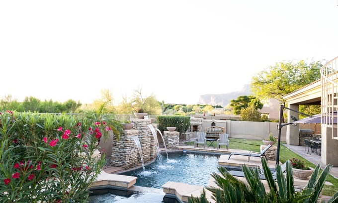 Gold Canyon House | Prestigious Gold Canyon Villa with Golf Course and Superstition Mountain View’s