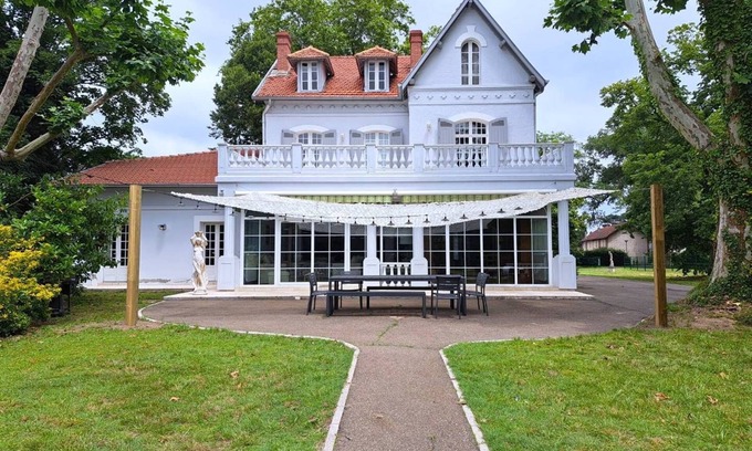 Saint-Julien-en-Born House | Prestigious house with swimming pool just minutes from the ocean