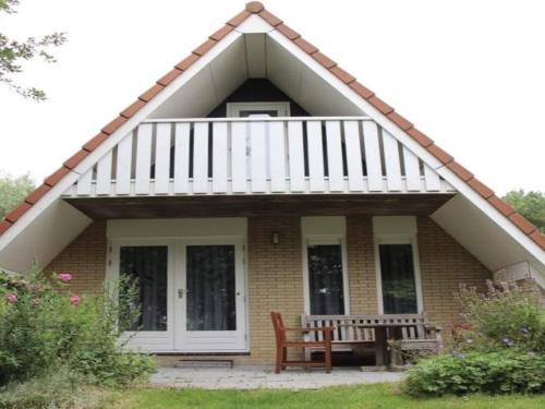 Burgerbrug House | Pretty holiday home in Burgerburg