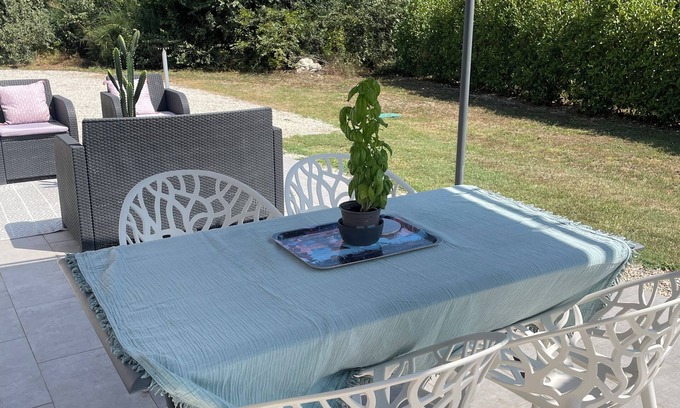 La Calmette House | Pretty little independent house