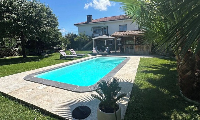 Bergerac House | Pretty town house