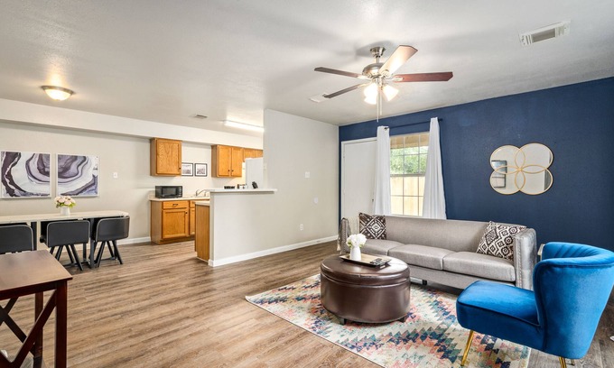 Cypress Apartment | Price Drop! 3BRApt[30% OFF]Fast Wi-Fi & More-12D