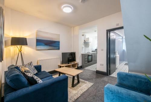 Liverpool House | Prime Location! 3-Bedroom House Near Anfield & Goodison Park