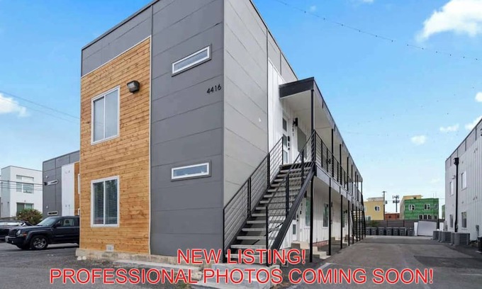 Old East Dallas Apartment | Prime Location | Stylish 1BR Near Dallas Icons