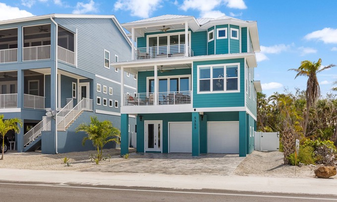 Mid Island House | PRIME wks still avail. 2/28-3/7 &4/4-4/11 FULL gulf view 220steps to the ocean.