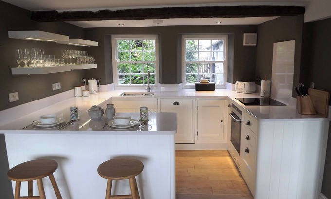 Sedbergh Cottage | Primrose Cottage, cosy 2 bedroom cottage in lovely Sedbergh, nr. Lakes and Dales