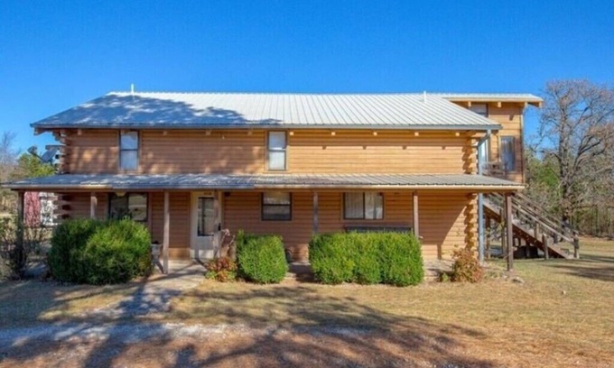 Sulphur House | Primrose Family Lodges