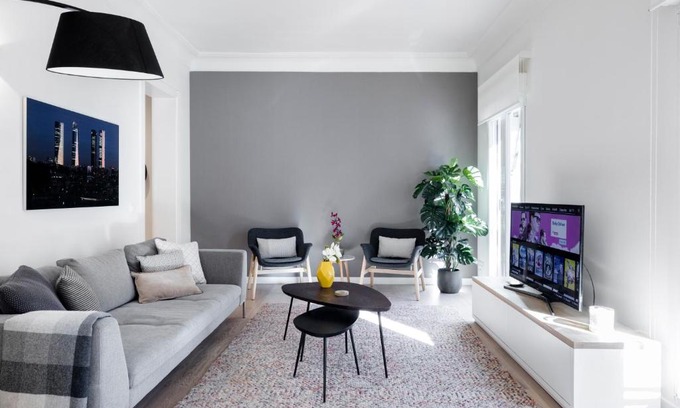 Castellana Apartment | Principe de Vergara Apartment II by Flatsweethome