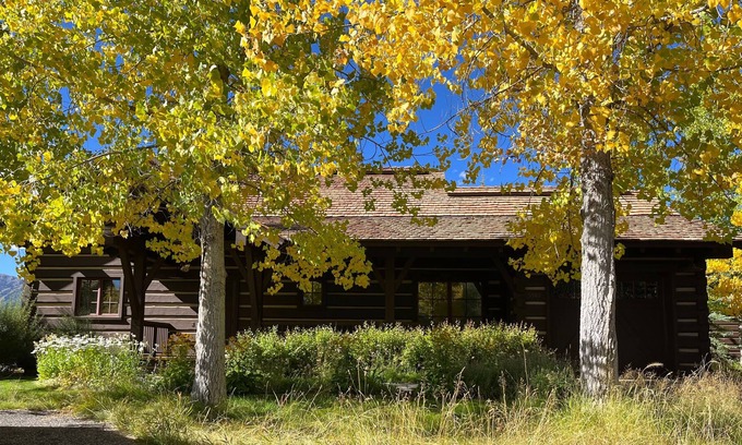 Jackson Hole Cabin | Pristine Cabin with Teton Views