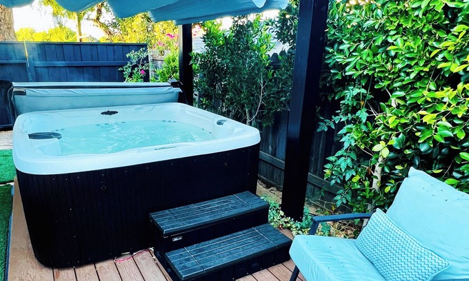 Goleta House | Pristine Family Getaway Retreat: Hot Tub, Tree House and Pool near USCB