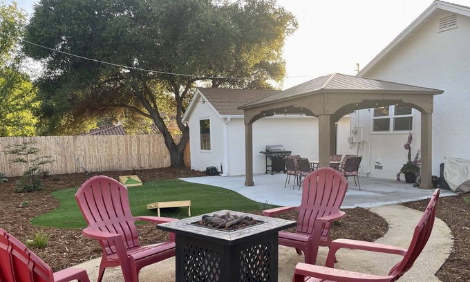 Atascadero Cottage | Private 2 bed/2 bath Cottage in the heart of wine country!