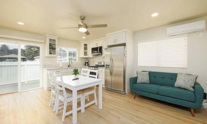 North Long Beach House | Private 2BD Home w WiFi, In Unit W/D - Long Stays
