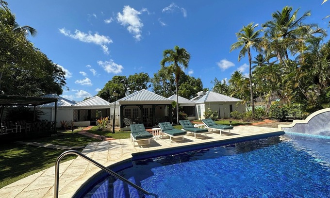 Gibbs Bay Villa | Private 3 Bed Villa Barbados, 4 mins walk to beach