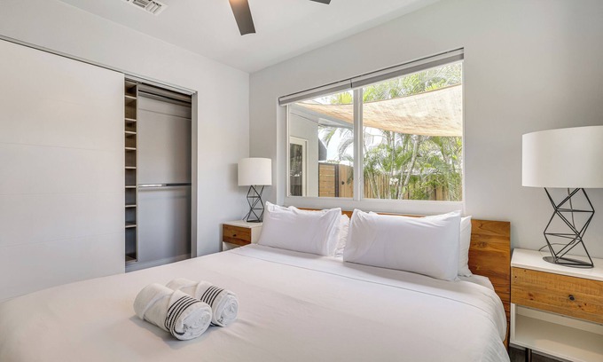 Wilton Manors Cottage | Private Backyard: Dog-friendly Wilton Manors Home!