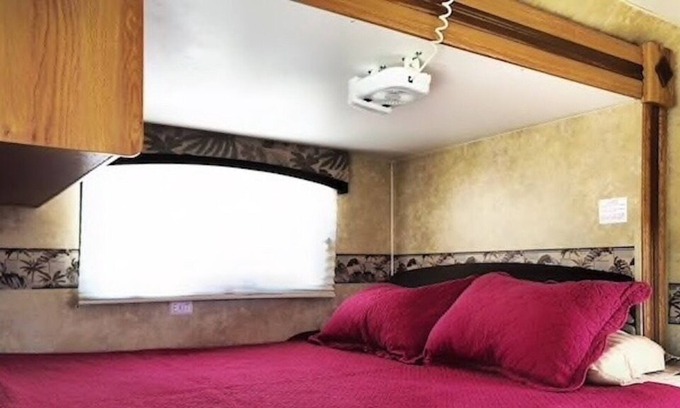 San Antonio House | Private Charming RV cozy getaway, 15 min from Seaworld