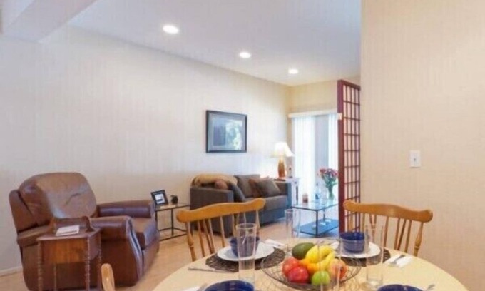 Westwood Condo | Private Condo - Walk to UCLA - Resort Style Living