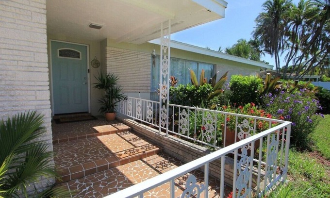 Tierra Verde House | Private Executive Home Tierre Verde Paradise Palms 3 bedroom/Office/Pool!