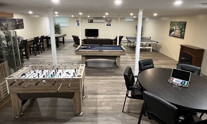 Blakeslee Villa | Private heated pool., 6 bedrooms, 4,500 SqFt, hot tub, sauna, game room