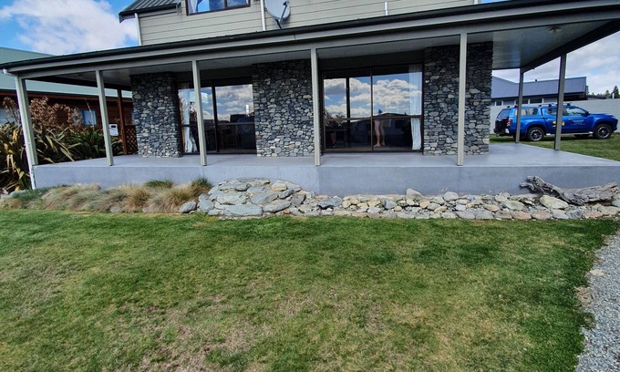 Twizel House | Private holiday home