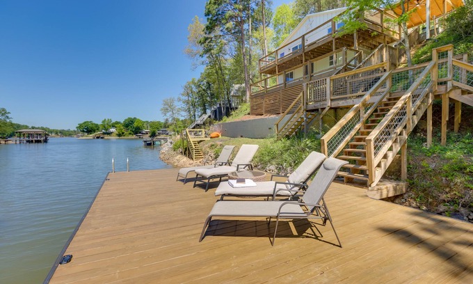 Talladega House | Private Hot Tub: Stunning Logan Martin Lake Home
