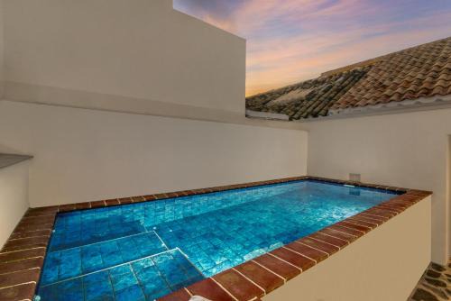 Distrito Sur House | Private House PRIVATE POOL Private Andalusian Courtyard BBQ Near Historic Center