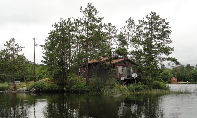 Cook Cabin | 'Private Island Get-A-Way' Lake Vermilion-Cook *SPECIALS*Email/Call to ask!