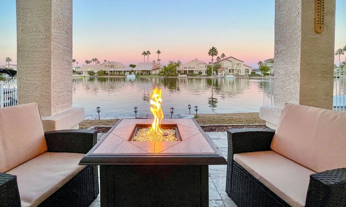Harbor Point House | Private Lakefront Home in Gated Community - 3 Bedroom/3 Bath + Loft