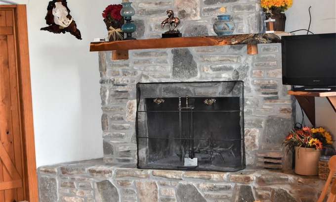 Harper House | Private Maner Hacienda w/ views, 1 of Highest elevation pts, 20min to FBG