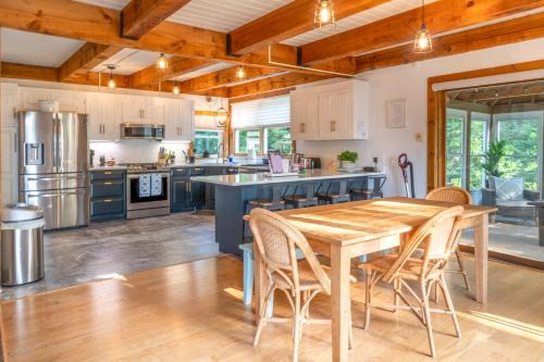 Mashpee House | Private Pool and Screened Deck Mashpee Home!