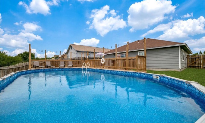 Arena District House | Private Pool - (Early Bird Discounts) - w/Gameroom