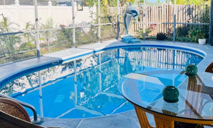 Regency Park House | Private Pool Home Dog Friendly Near Beaches Sleeps 6 Fenced Yard