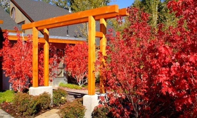Hailey House | Private Retreat @ Zinc Spur Estate , including 2Bed Guest House & separate spas
