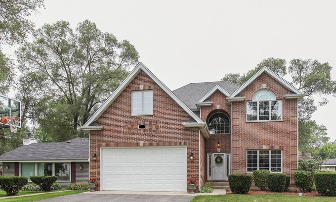 Bensenville House | Private room 2 for 2 person only