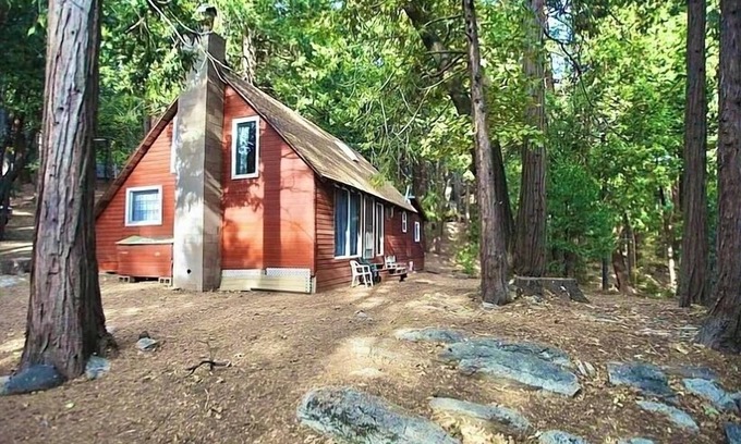 Alta Sierra Cabin | Private Sequoia National Forest Cabin— Hunting or relaxing retreat