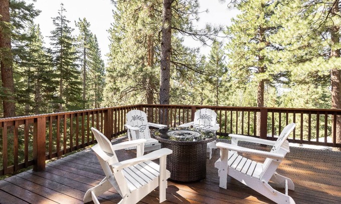 Incline Village House | Private + Serene Escape w/HotTub