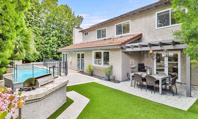 Thousand Oaks House | Private, Spacious Retreat in Westlake w/ Pool + Spa