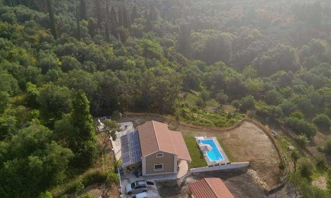 Corfu Town Villa | PRIVATE VILLA MAOTHIS