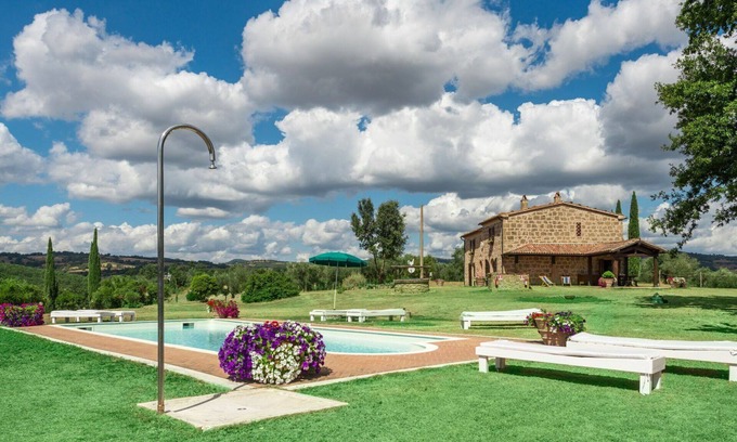 Manciano Villa | Private Villa with A/C, private pool, WIFI, TV, terrace, pets allowed, panoramic view, parking