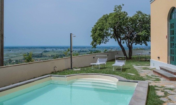 Massarosa House | Private Villa with A/C, WIFI, private pool, TV, veranda, panoramic view, close to Viareggio