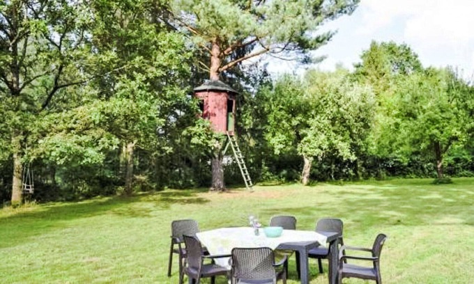 Sarbsk House | Private Villa with private pool, hot tub, WIFI, TV, terrace, pets allowed, panoramic view, parking