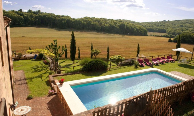 Simignano Villa | Private Villa with WIFI, private pool, hot tub, A/C, TV, patio, panoramic view, close to Siena
