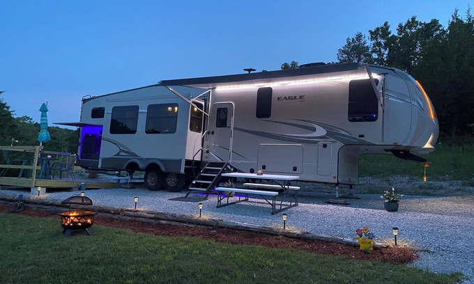 Warsaw House | Private Waterfront Glamping Fun at Peppermint Cove For The Whole Family!