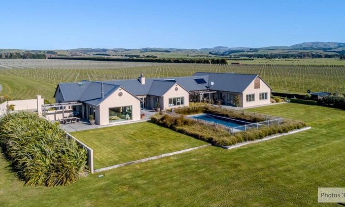 Dyerville House | Private wing with pool and spa pool